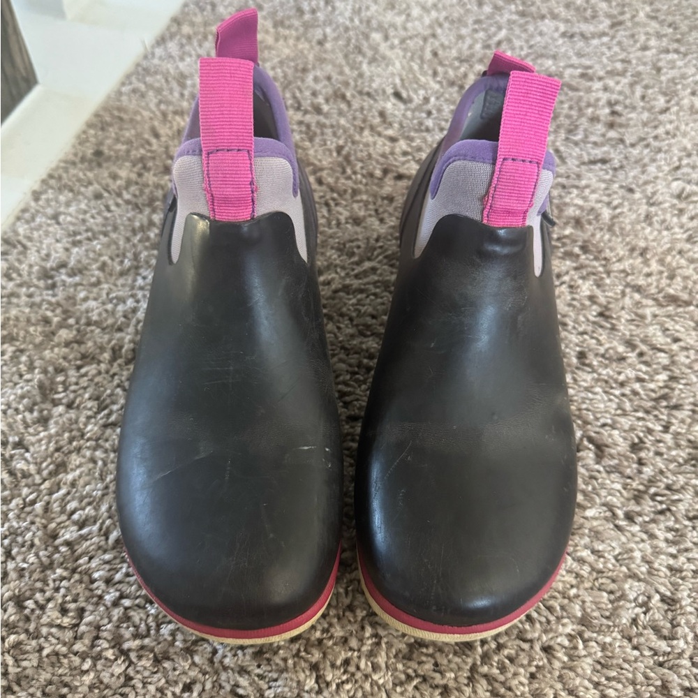 Bogs boots Riley rain boots purple black size 2 little girl